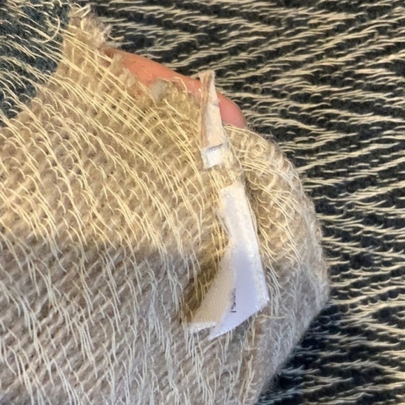 Boho Lagenlook Striped multicolor blanket scarf beach wrap fringe Pom poms - Picture 3 of 3